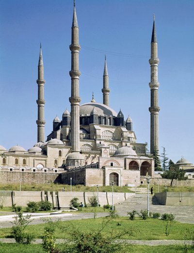 Veduta della moschea, ottomana, costruita c.1569-75 da Sinan